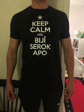 Ladda upp bild till gallerivisning, T-shirt - Keep Calm And Biji Serok Apo